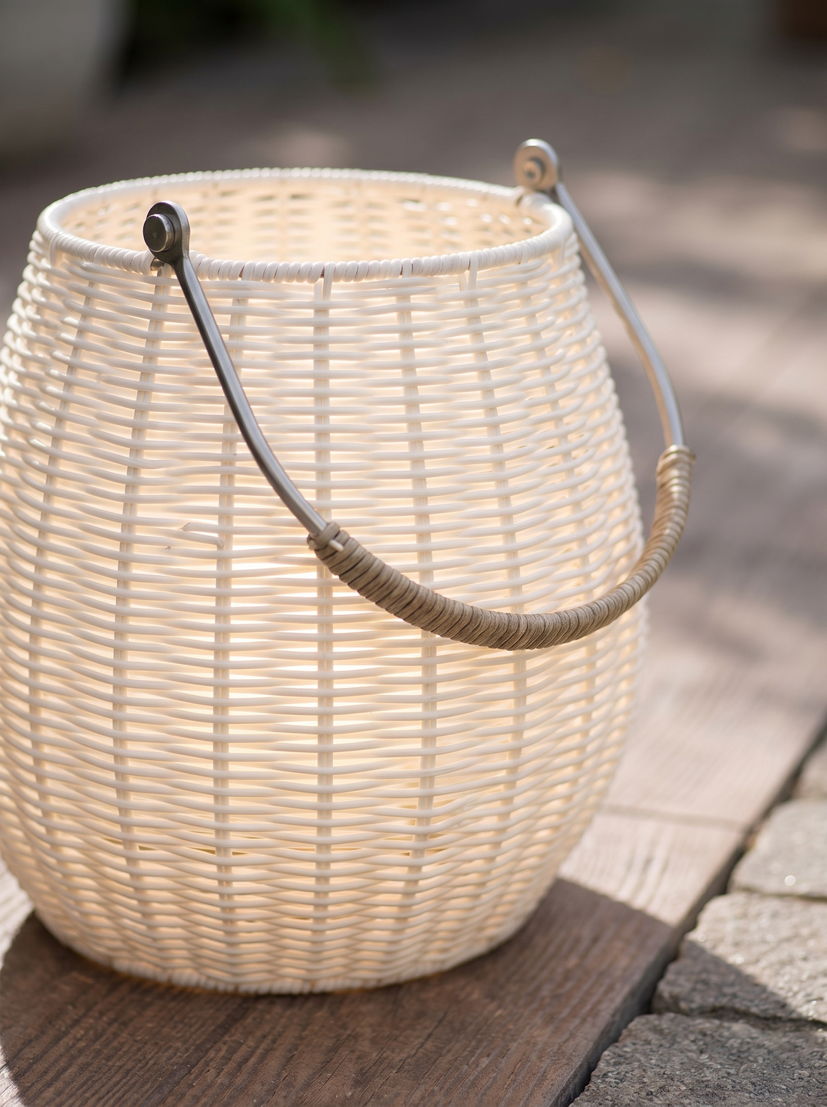 Solar Basket Lantern Light close up